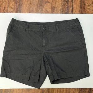 Women’s Columbia Shorts, dark gray, size 14, 6 inch inseam
